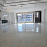 ۲۰۰ متر / نوساز / دو طرف نور