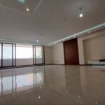 آپارتمان ۱۹۵ متر / سه خواب / نوساز