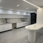 ۲۳۰ متر همکف/حیاط اختصاصی/سه خواب